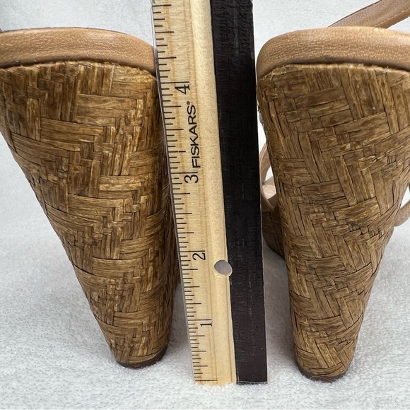 Jessica Simpson, nude wedge - Picture 4 of 5